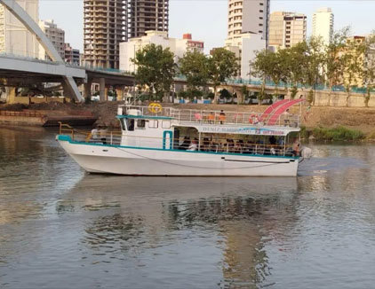 کشتی تفریحی دنیز بابلسر