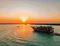 لنج دینگو قشم