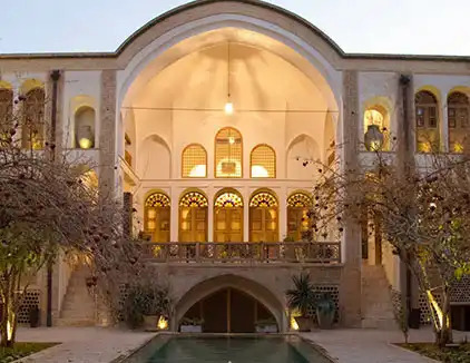 موزه عروسک و اسباب بازی کاشان