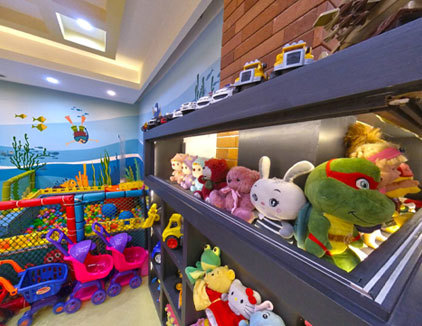 خانه بازی مک کوئین یزد