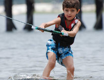 اسکی روی آب بندر انزلی